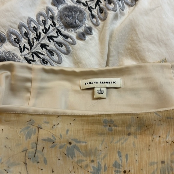 Skirt - Picture 4 of 5